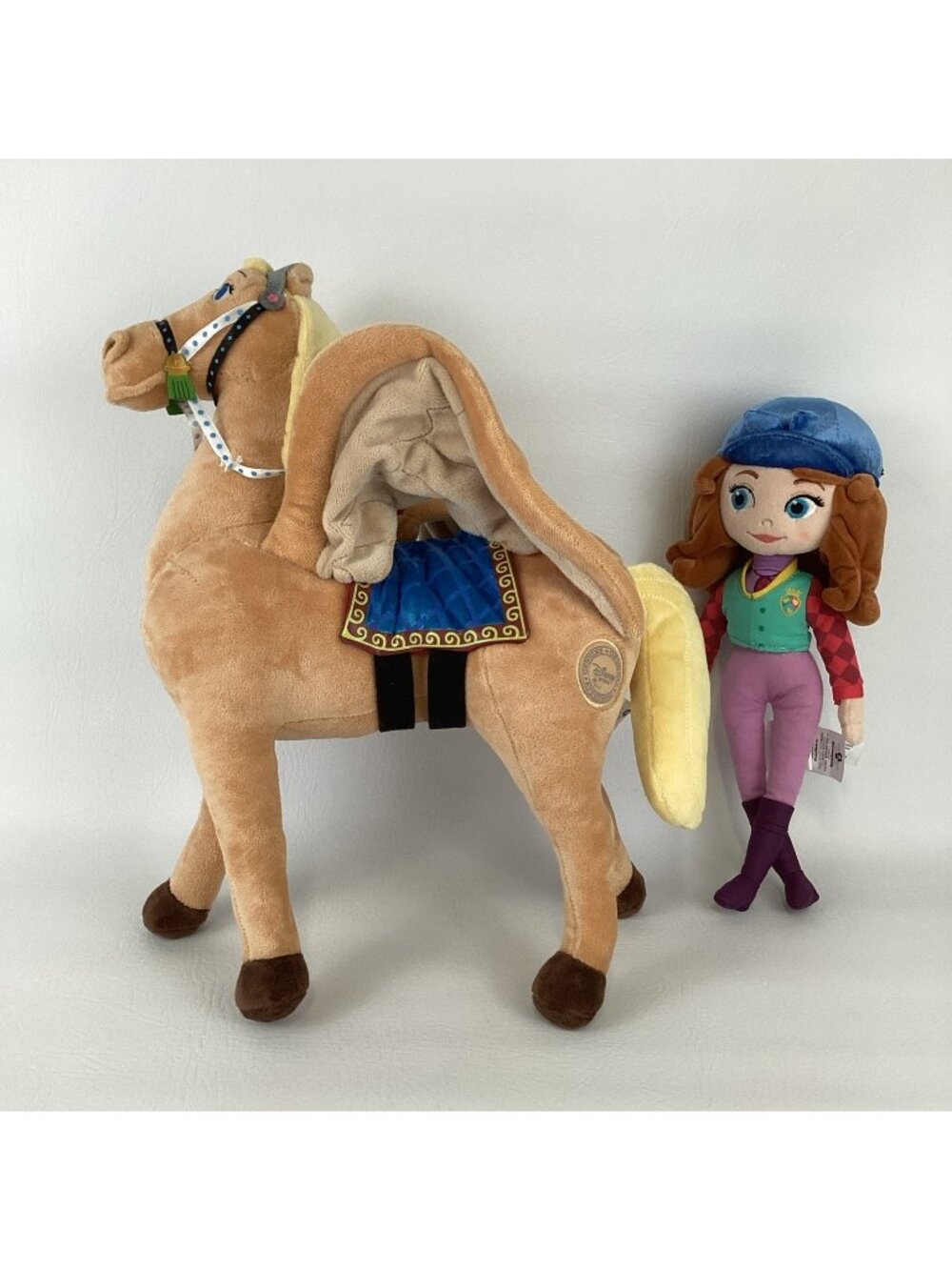 Disney Store Sofia First Equestrian Doll Saffron Pegasus Plush Stuffed Animal